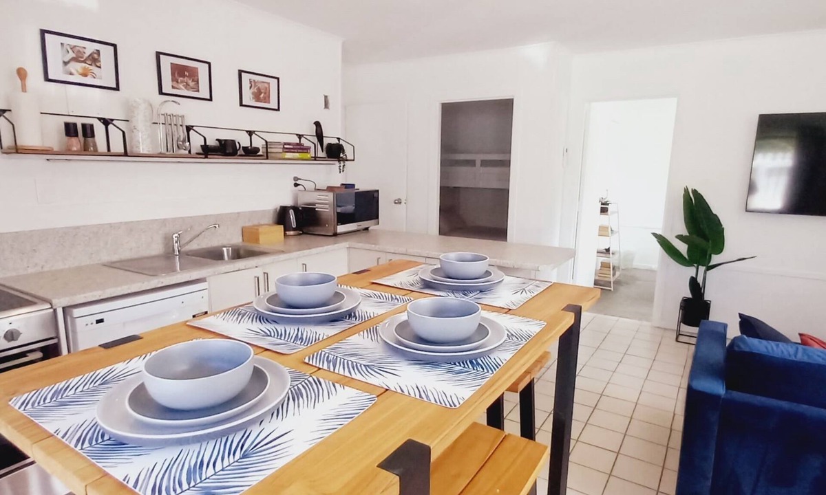 Coromandel Cottage | Coromandel Town Harbourside 29B ~ Boat Parking ~ Central Location