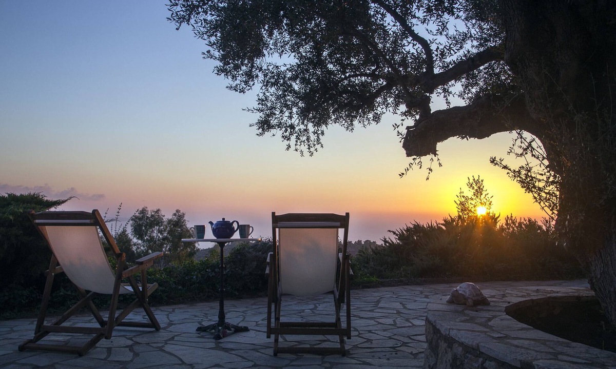 Lepreo Cottage | Country house in the olive grove with breathtaking views for every season