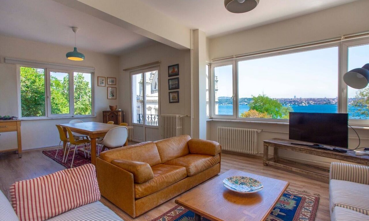 Kabatas Condo | Cozy Waterfront Apt. with a Stunning View