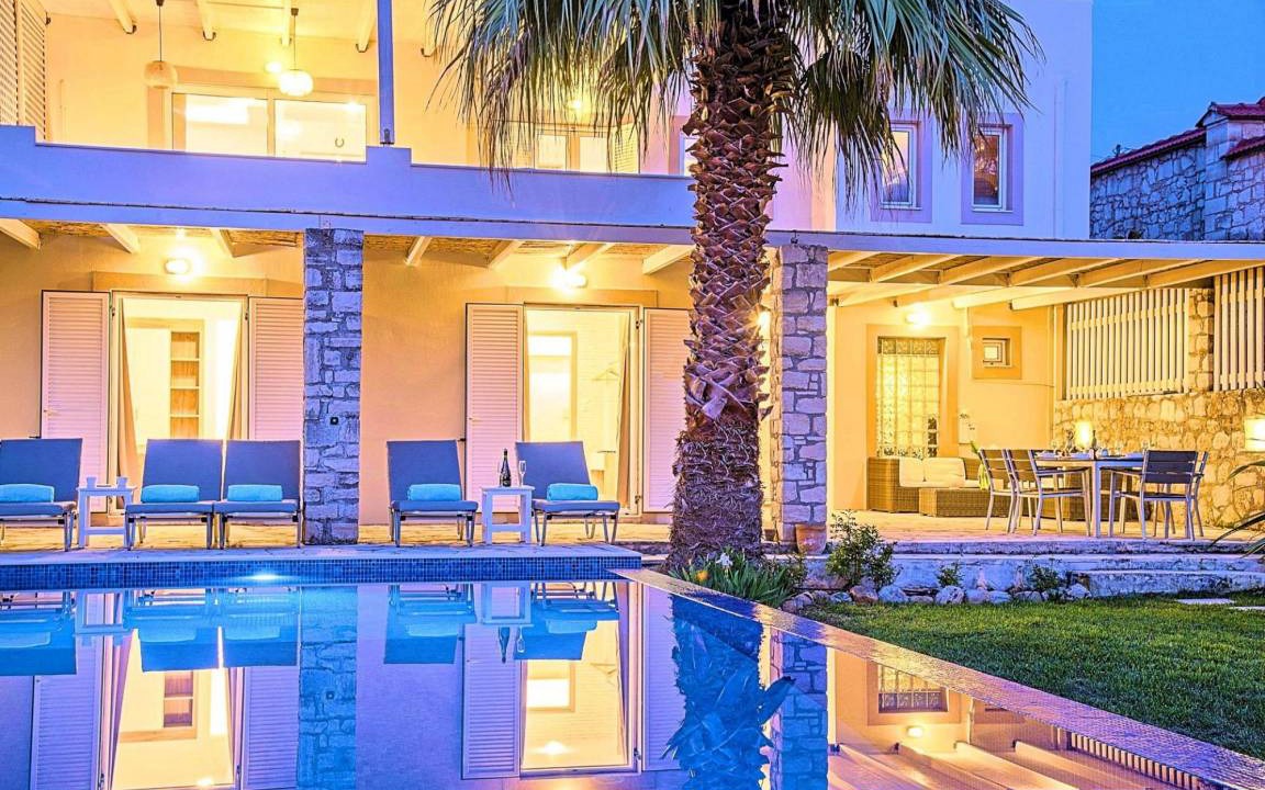 Dramia Villa | Cretan Mansion with Heated Swimming Pool Cretan Mansion