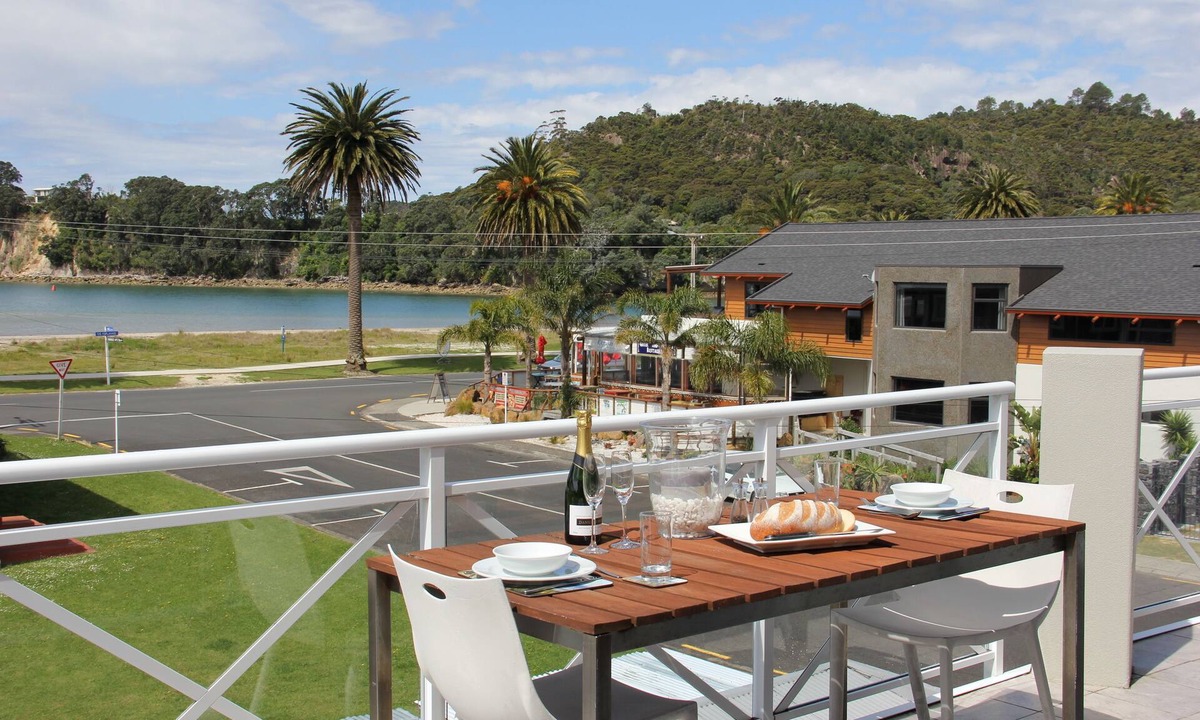 Whitianga Apartment | Crowsnest Apartments