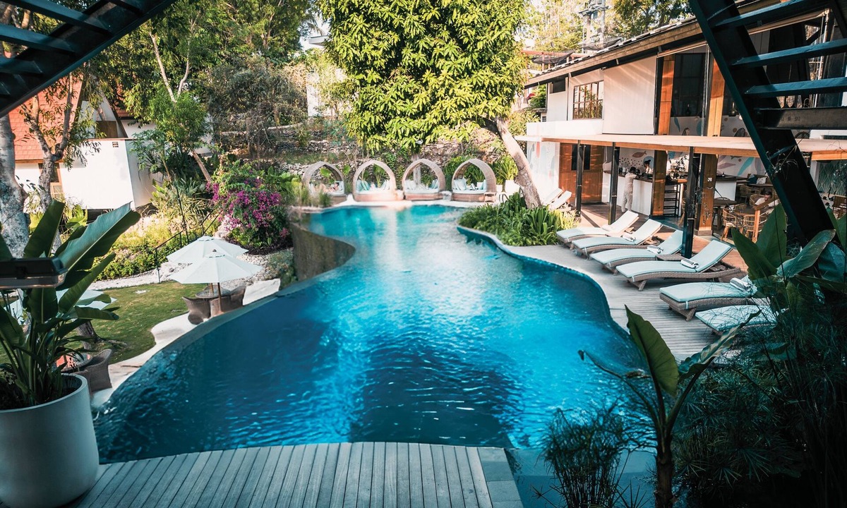 Batukandik Resort | Deep Roots Dive & Yoga Resort
