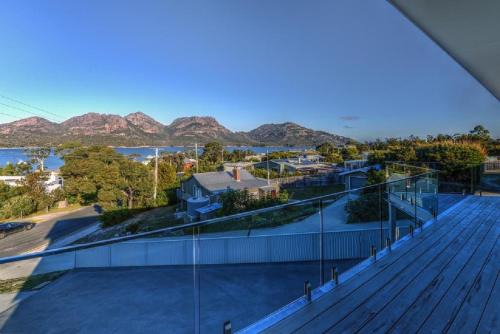Deja Blu | Coles Bay