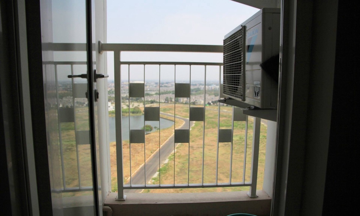 Bekasi Apartment | Deluxe and Comfortable The Springlake Summarecon Apartment