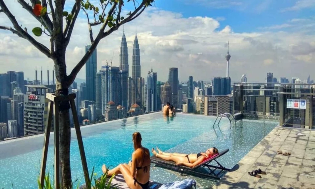Malaysian Police Training Centre Apartment | Deluxe King Suite with Garden View 19