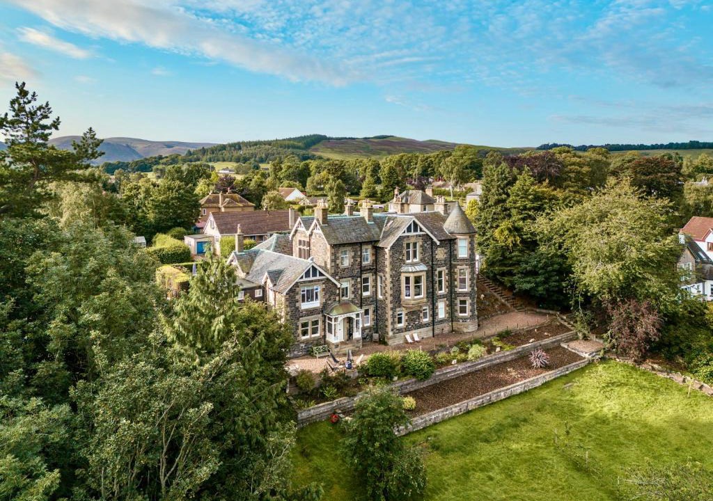 Peebles Apartment | Dilkusha, Peebles
