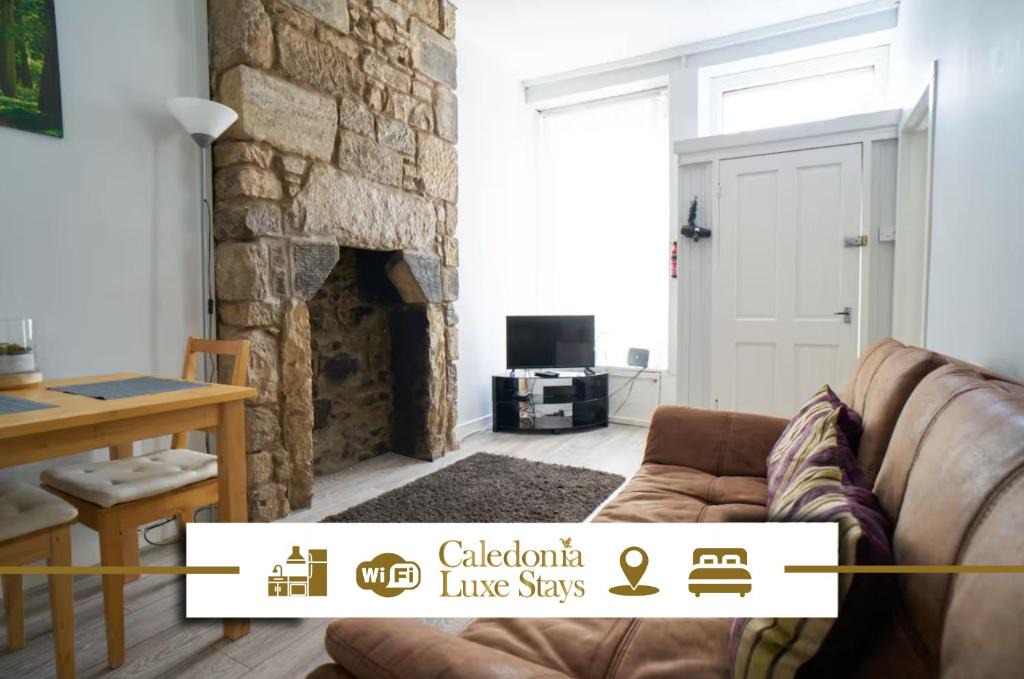 Lanark House | Douglas Gatehouse
