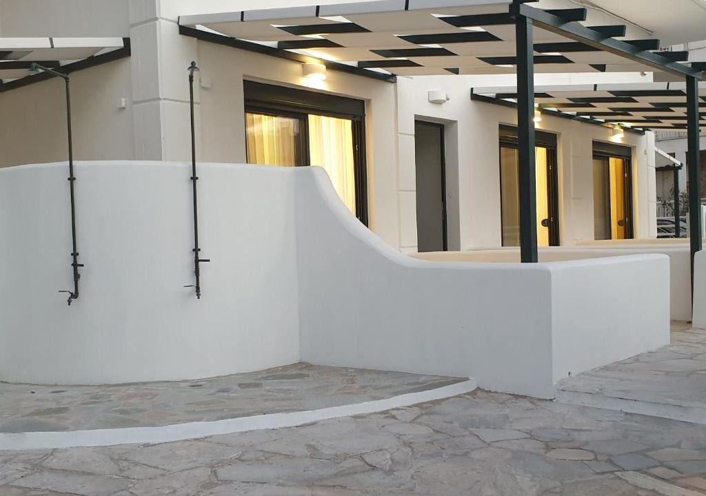 Perea Apartment | Eantos Studios and Suites