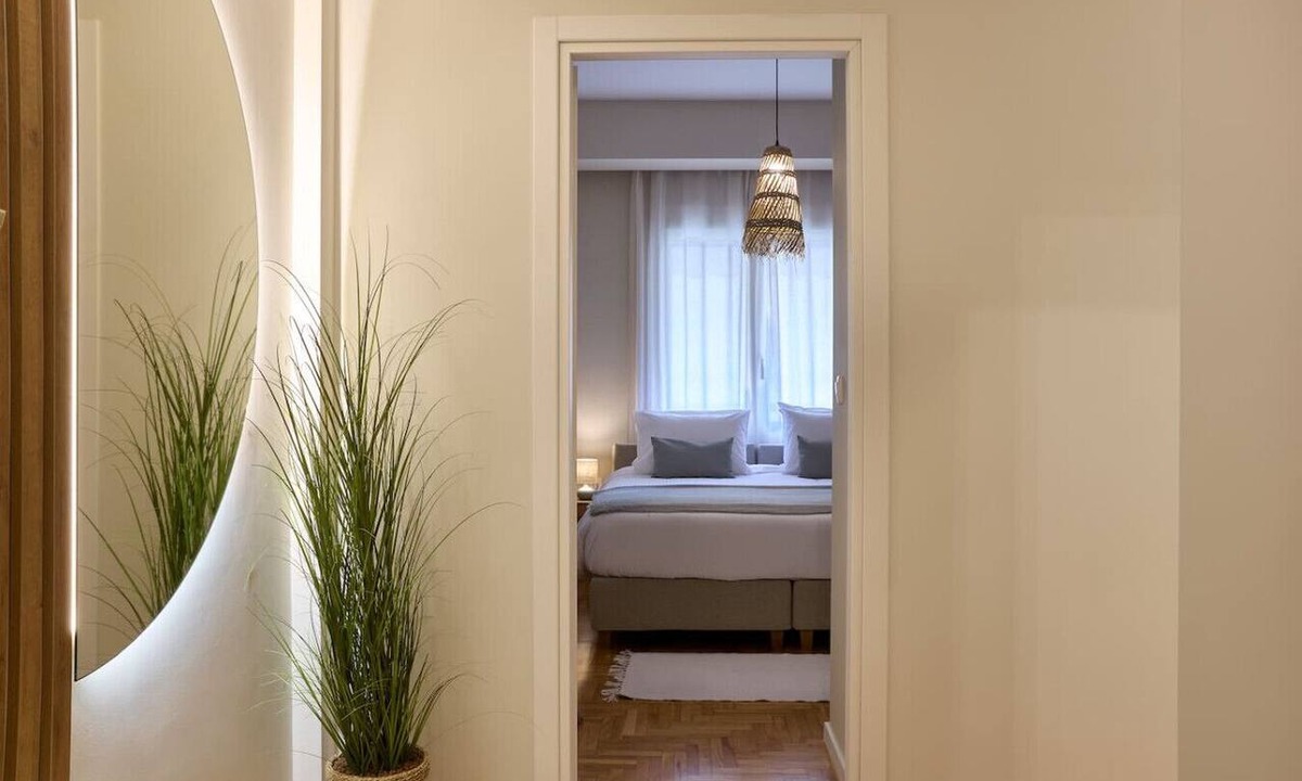 Filopappou Apartment | Earthy Comfort 2bd Apt With Koukaki Views