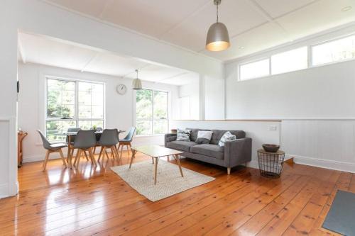 East Launceston Apartment | East Launceston with Views and Parking