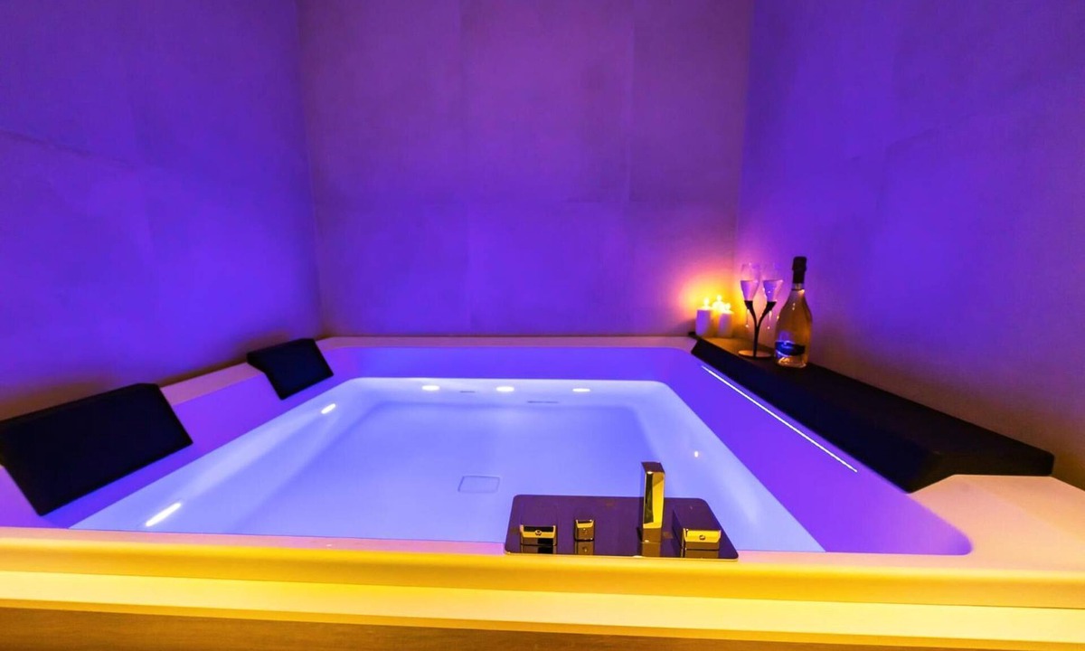 Reggio Calabria House | Elite Accommodations & Hydromassage Pool