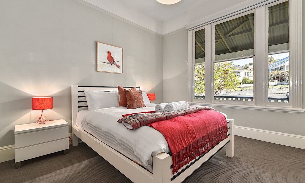 West Launceston Cottage | Ellemel Character Cottage