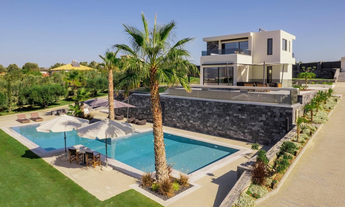 Heraklion Villa | Erotokritos by Geolivia Villas