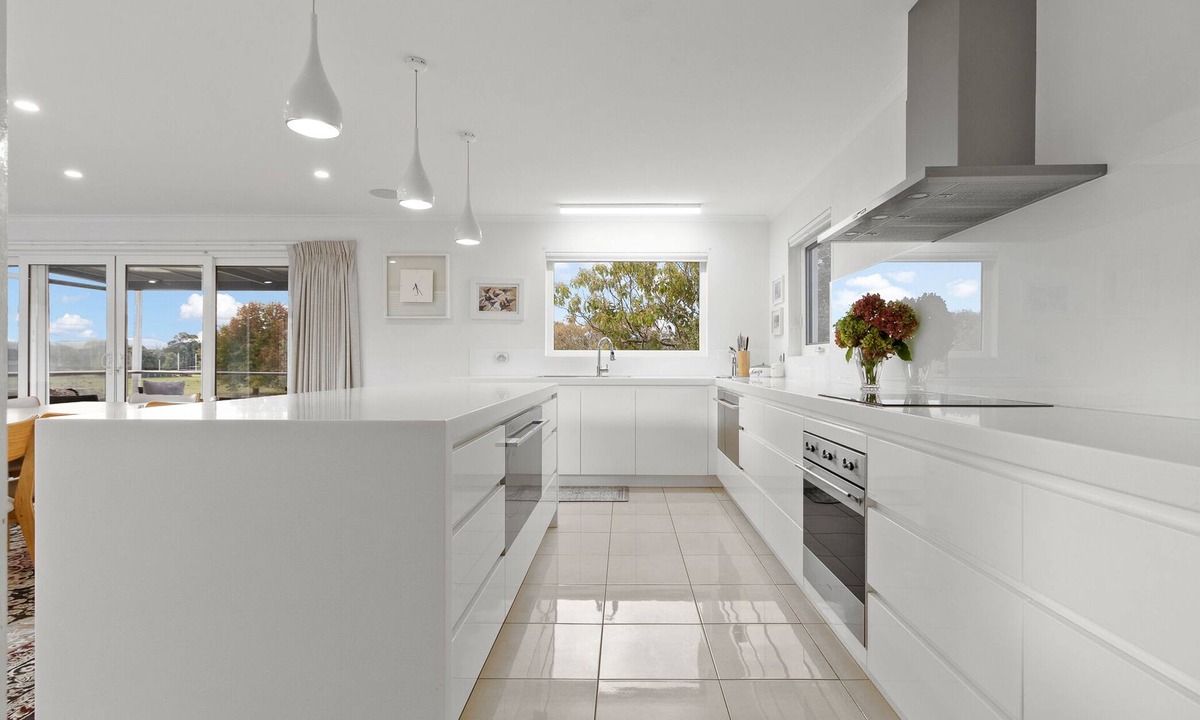 Riverside House | Executive Home, Stunning Location, Launceston