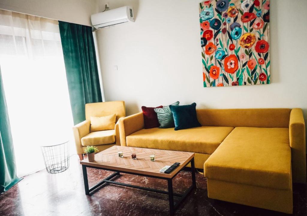 Khalkis Apartment | Explore Greece from Colorful City Centre Apartment