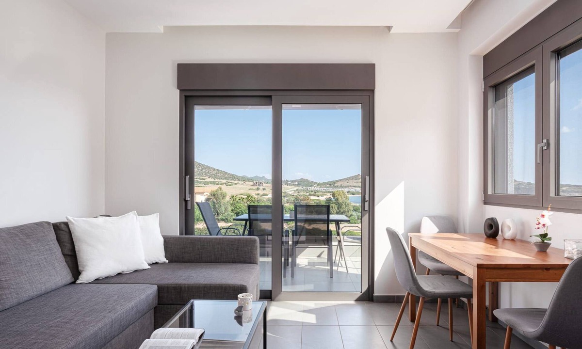 Charakas Villa | Exquisite Athens Apartment | Modern Vista Apartment | 2 Bedrooms | Private.