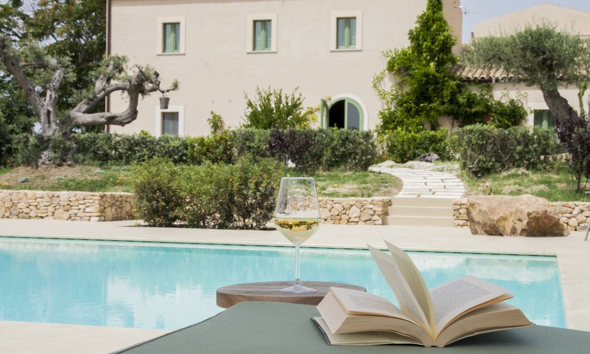 Aragona House | Fontes Episcopi