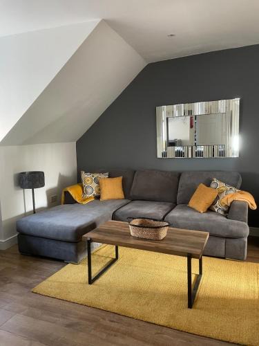 Dunfermline Apartment | Foundry Street Apartment 3 - Dunfermline City Centre