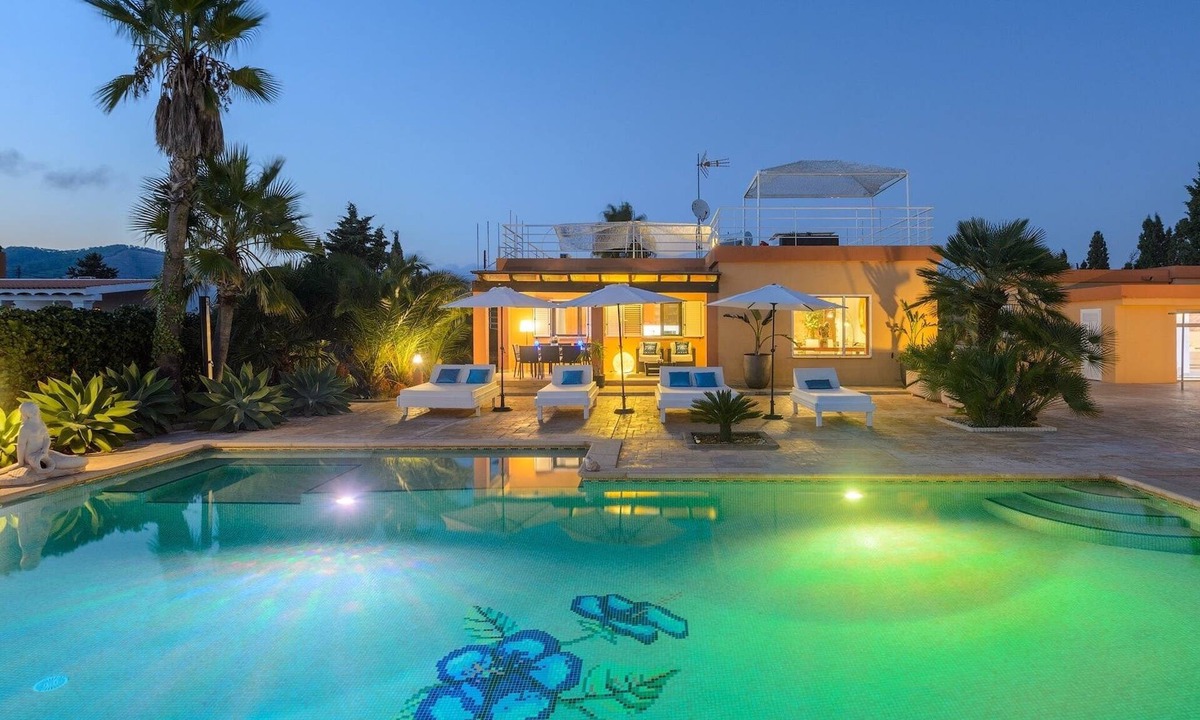 Ibiza Town Villa | FUN, MODERN VILLA WITH POOL, CLOSE TO IBIZA TOWN