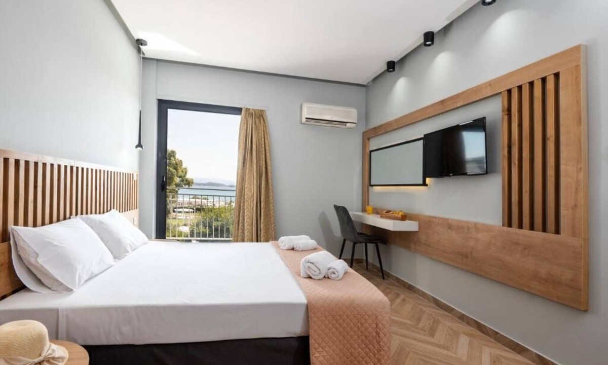 Petrothalassa Hotel | Galaxy Hotel