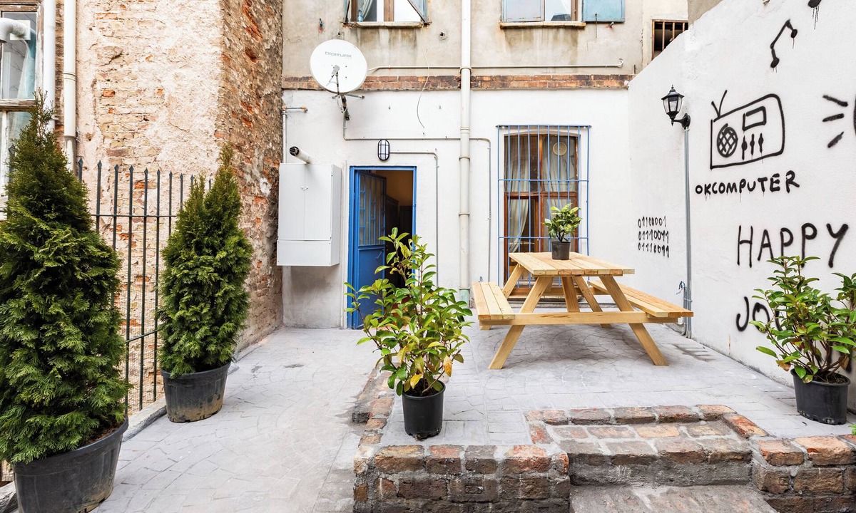 Galata Villa | Ganbaru Tours-Private Triplex in Galata