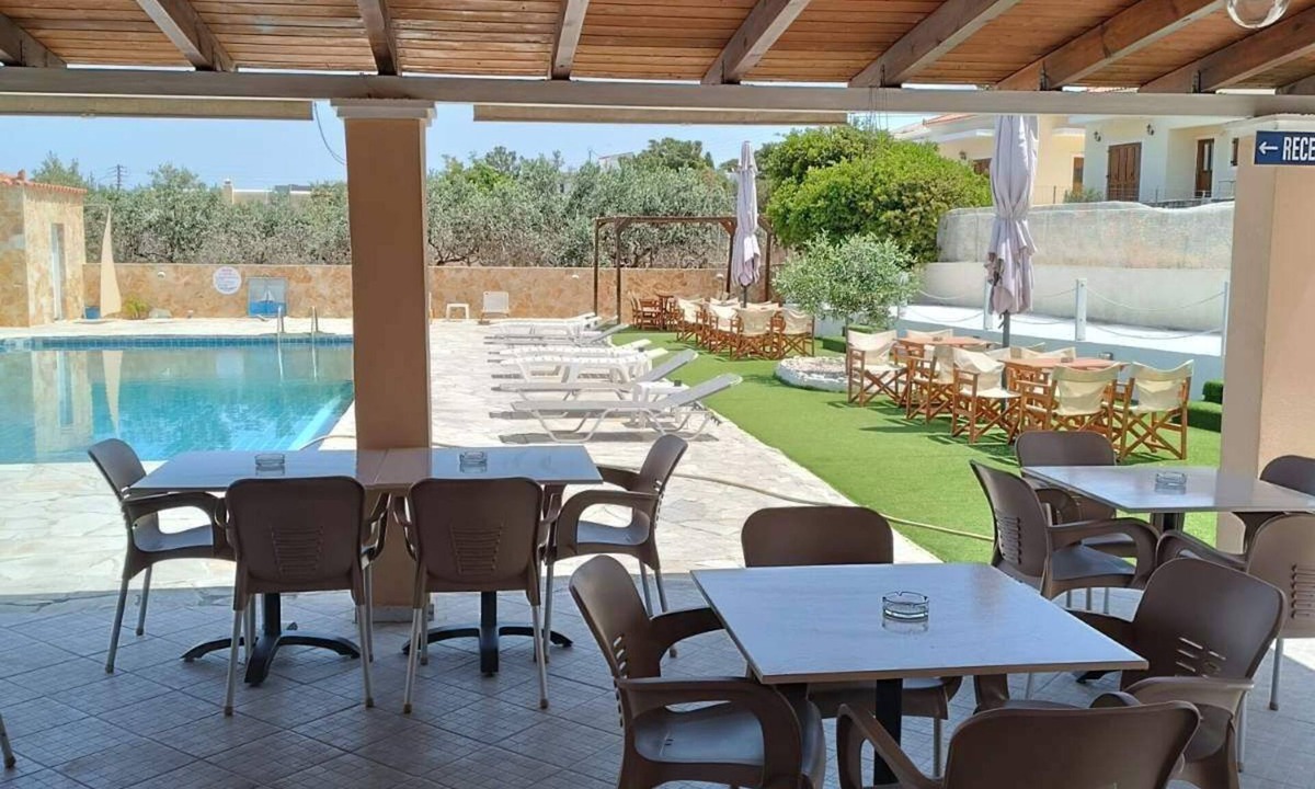 Kontos House | GOLDEN BEACH