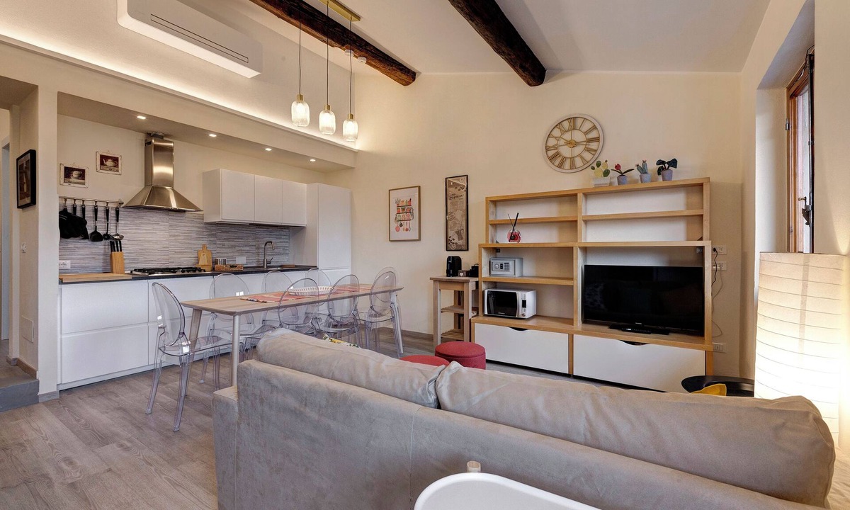 San Lorenzo Apartment | Great View San Marco - historic center of Florence