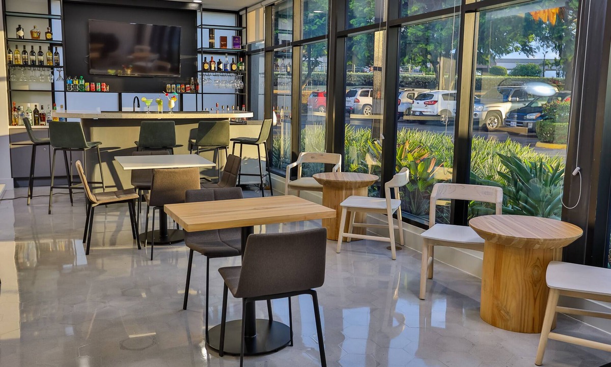 Cacique Hotel | Hampton by Hilton San Jose Airport
