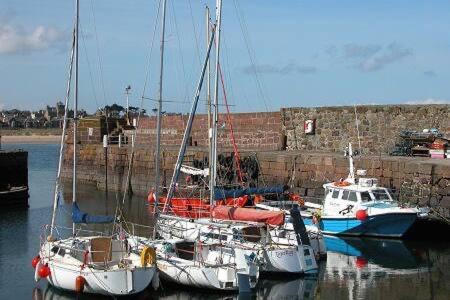 North Berwick Apartment | Harbour Hideaway With Free Private Parking