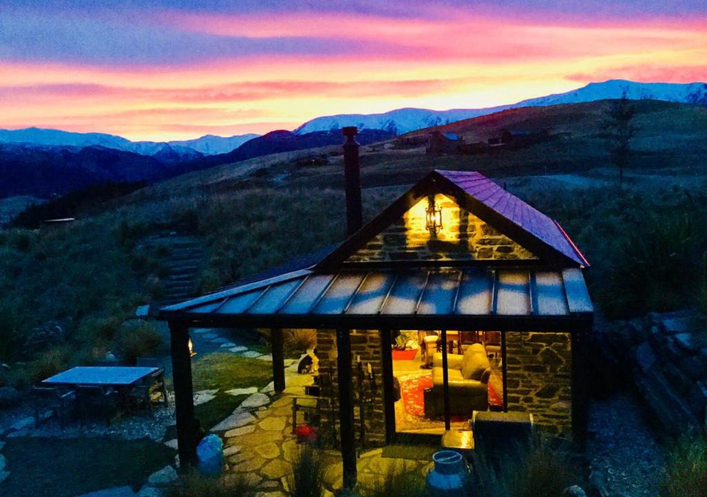 Lake Hayes Ski Chalet | Hawkridge Chalet - Honeymooners Chalet