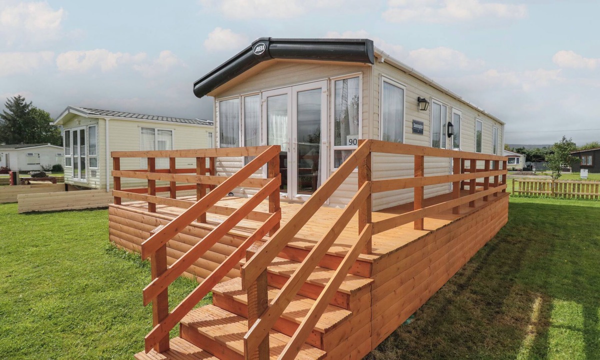 Denny Cottage | HAZEL, pet friendly, with a garden in Denny