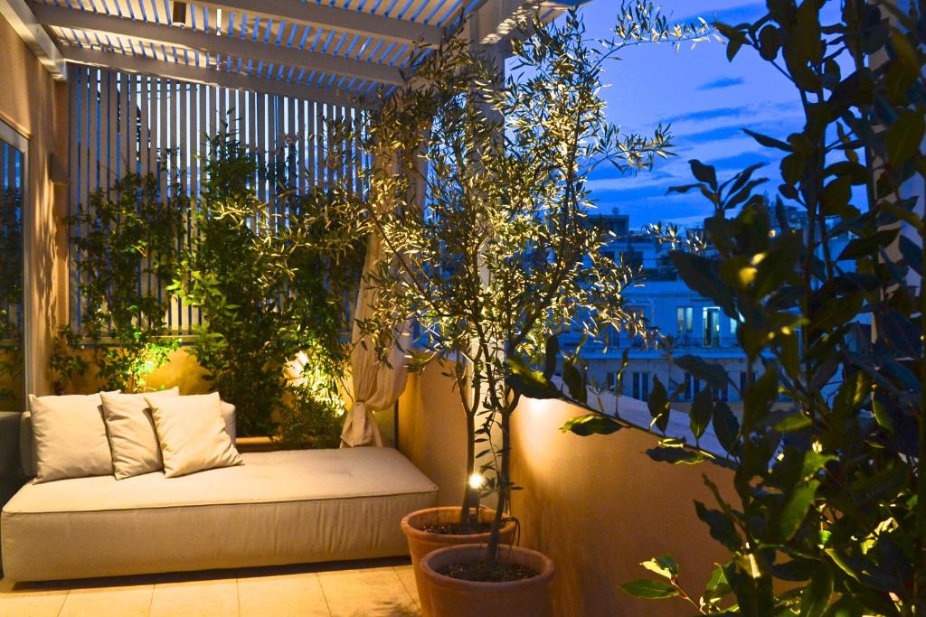 Athens City Centre Apartment | Hidesign Athens Acropolis Luxury Penthouse in Plaka