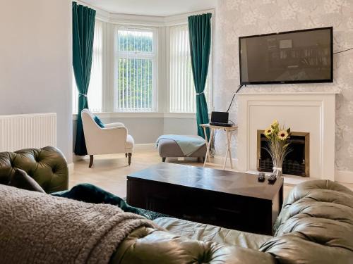 Cowdenbeath Apartment | Homely Base