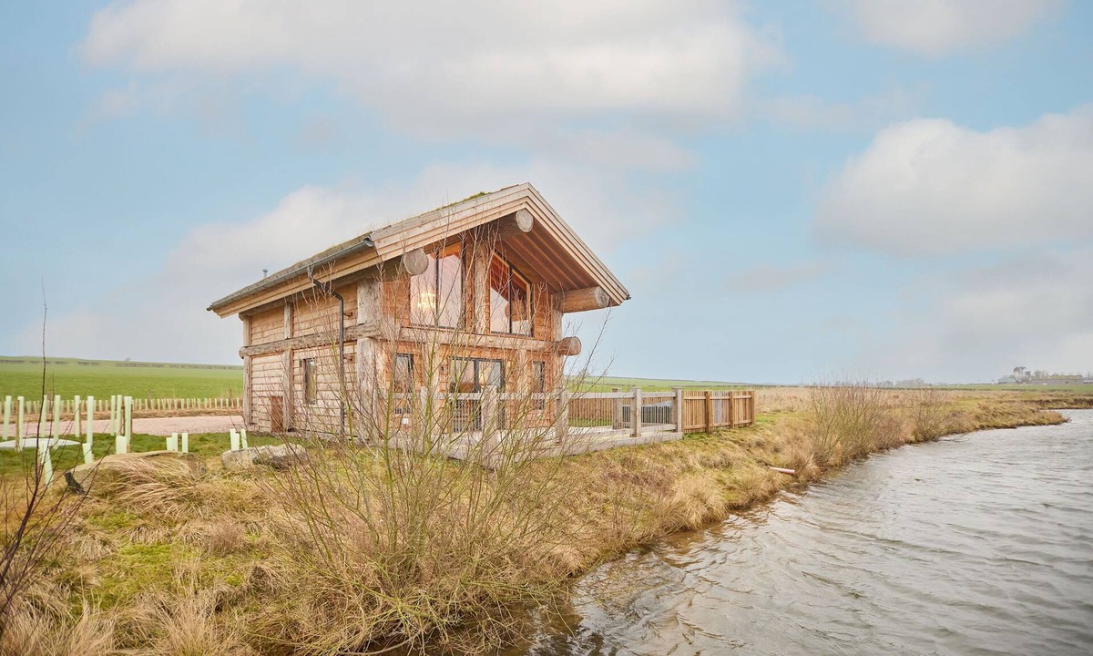 Kelso Cabin | Host & Stay | Cabin on the Loch
