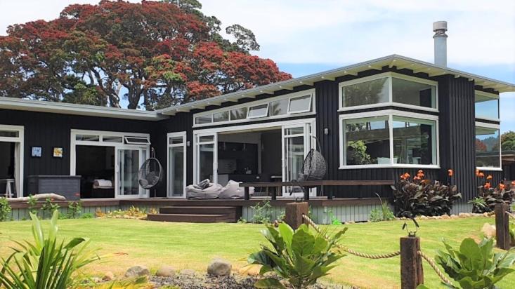 Hot Water Beach House | Hot Water Escape - Hot Water Beach Holiday Home