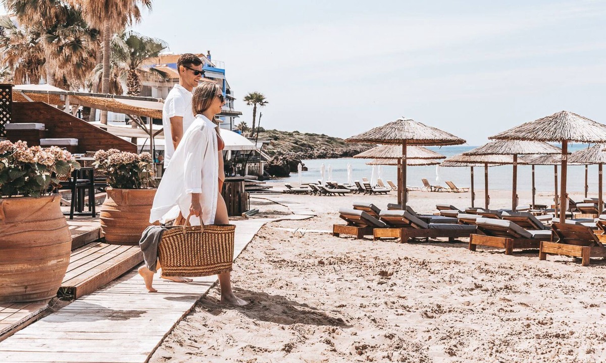 Arcoudi Hotel | Hotel Almira