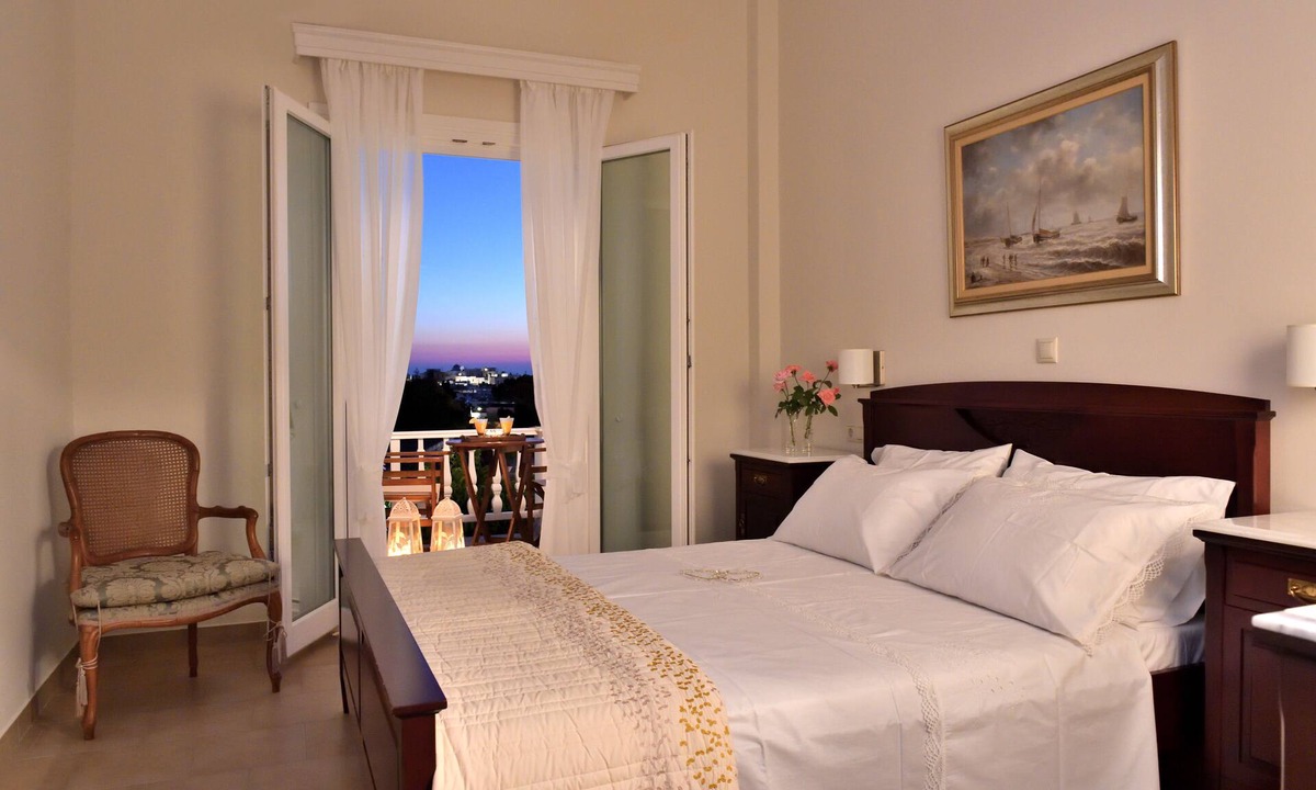 Parikia Hotel | HOTEL DOUKISSA