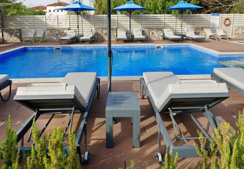 Hotel | Troulos