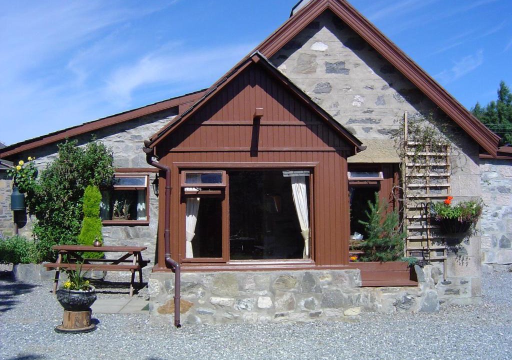 Kingussie House | Islay Cottage, Meadowside, Kincraig, near Kingussie