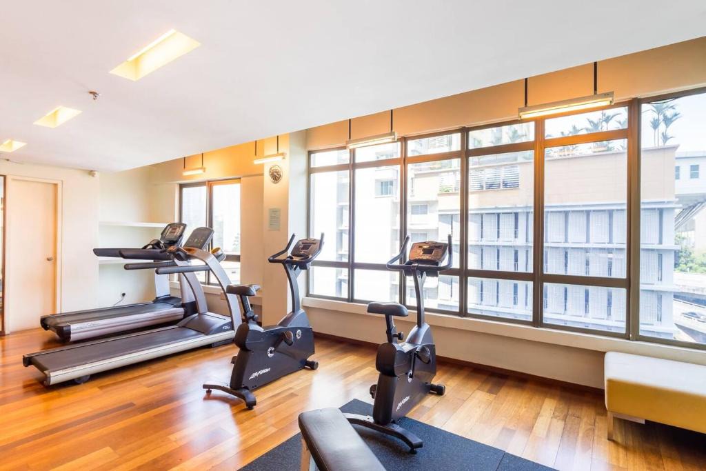 Mont Kiara Apartment | Izen Kiara 2,1Mont Kiara 1BR free wifi & tv box