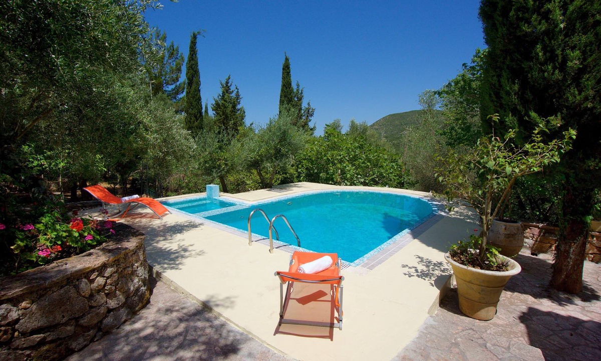 Angels Villa | Mazarakata
