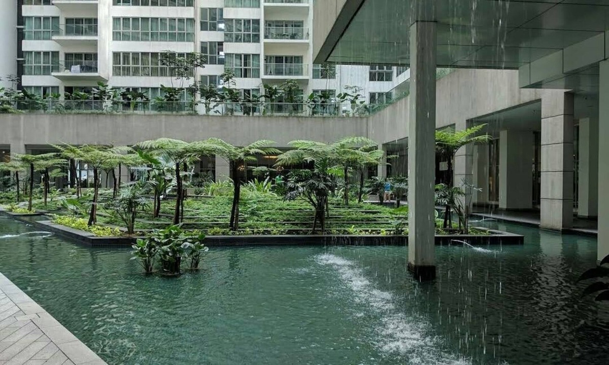 Chow Kit House | KL Skyline Hostel and rooftop terrace Infinity Sky Pool