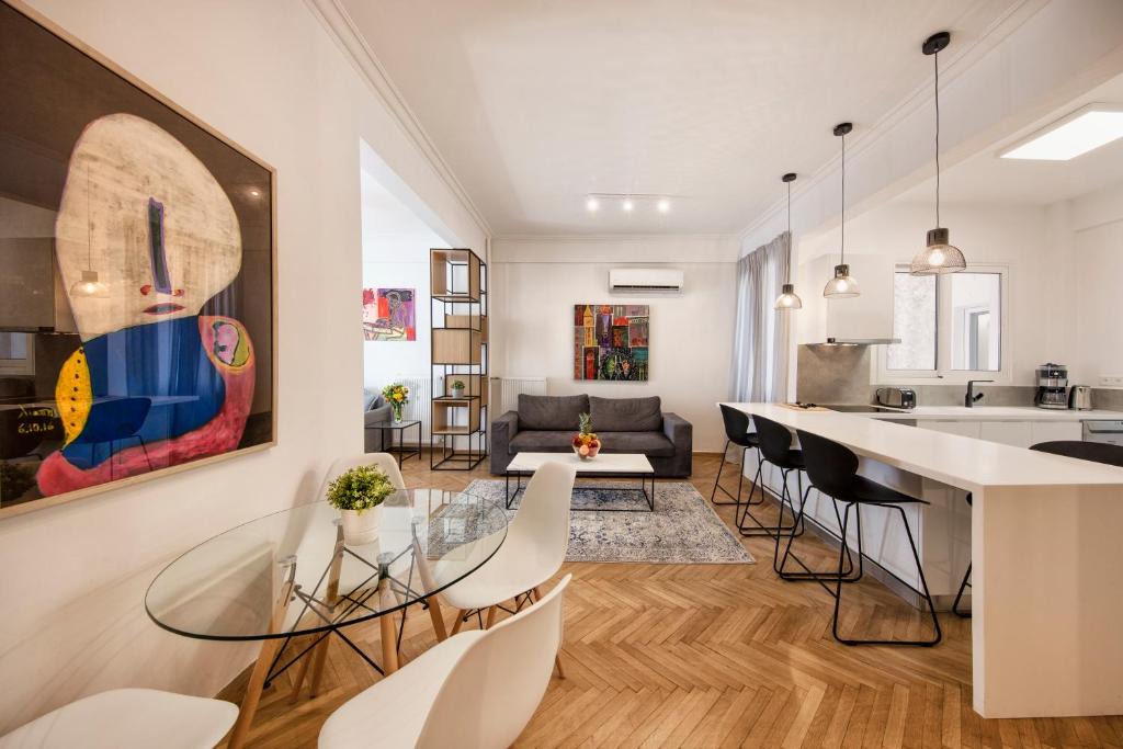 Athens City Centre Apartment | Kolonaki Square Executive Apartment