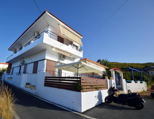 Scala House | Koukounari Rooms