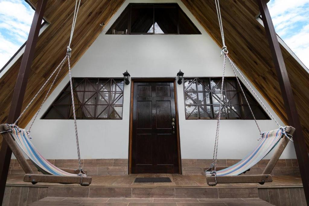 La Fortuna Ski Chalet | La Fortuna Private Chalet