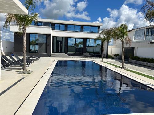 Rrushkull Villa | La Mirage Villa