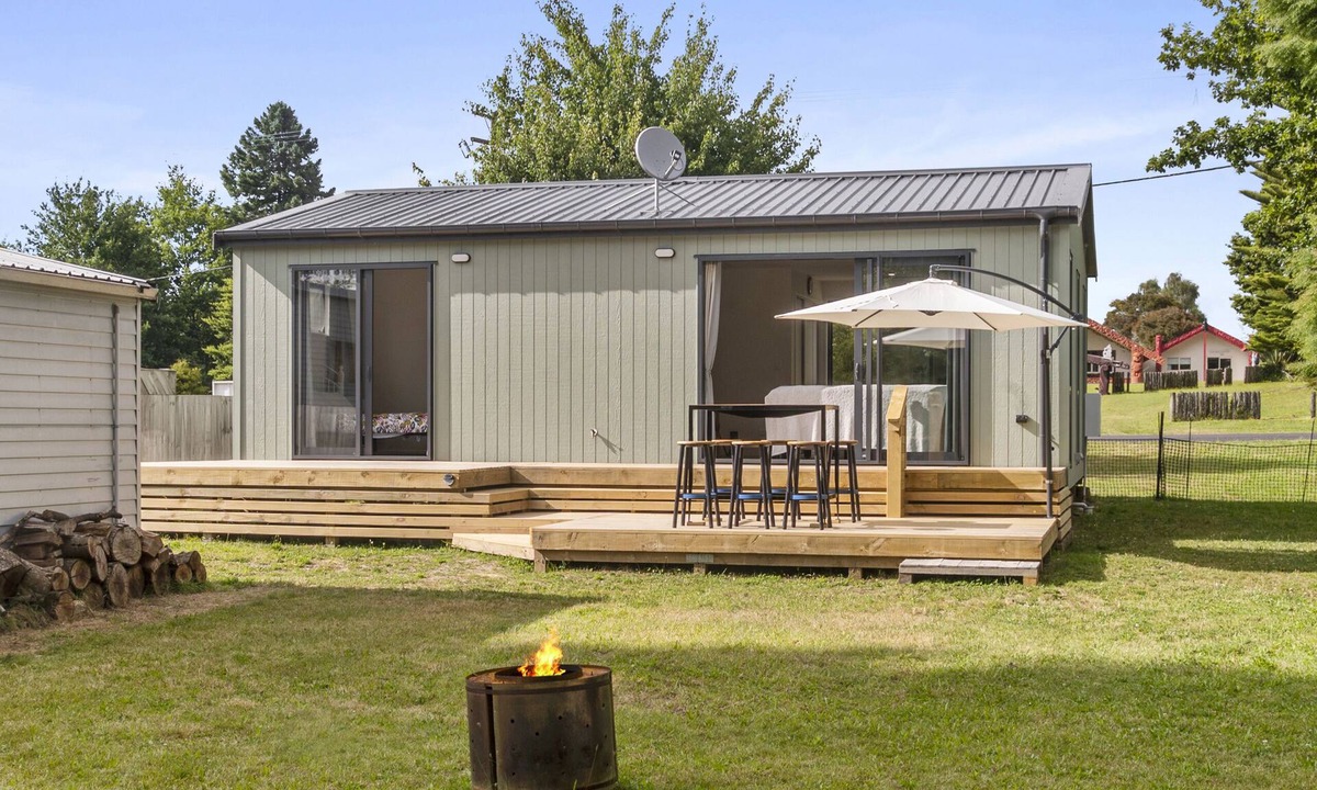 Mangakino House | Lakeside Treasure - Mangakino Holiday Home