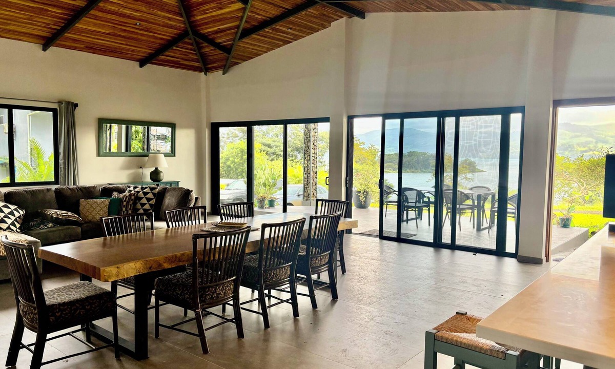 Arenal Villa | Large comfortable villa #1 view of Lake Arenal, close to volcano Arenal