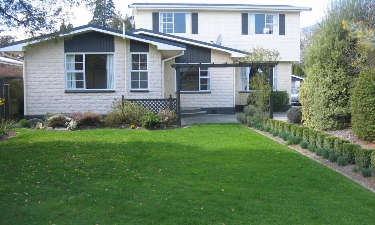 Blenheim House | Large home, ideal for large groups