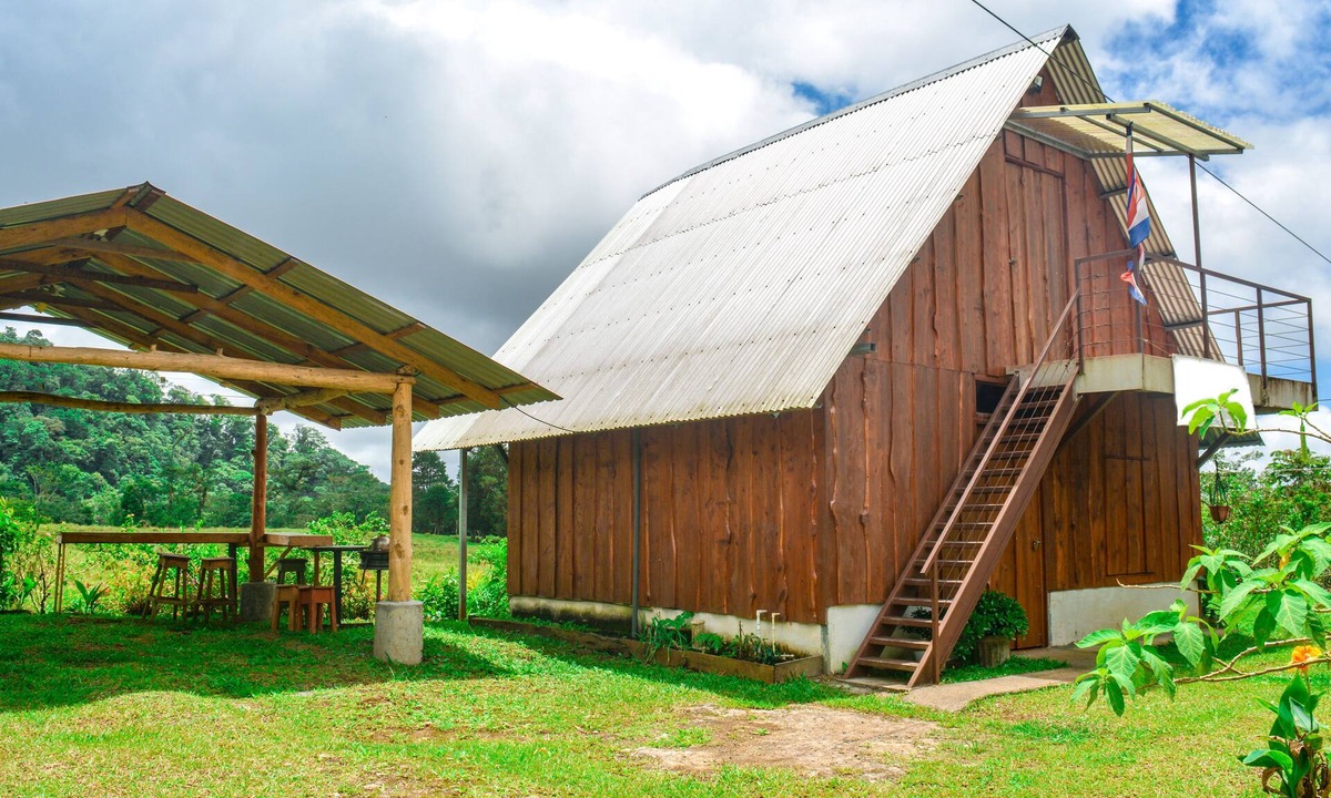 Toro Amarillo House | Las Reinas, spectacular cabin